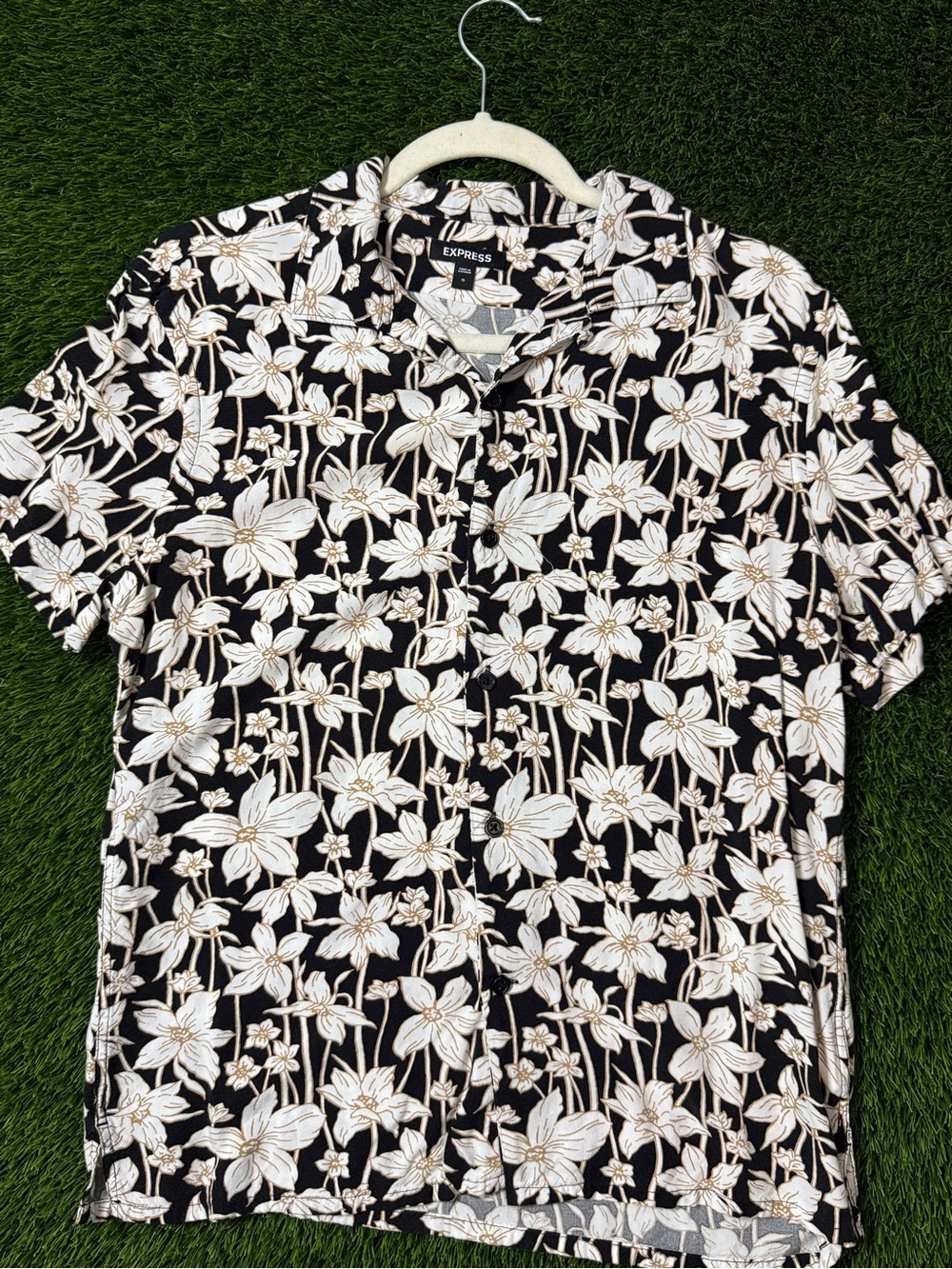 Express Black Short-Sleeve Button-Down with White Floral Print
